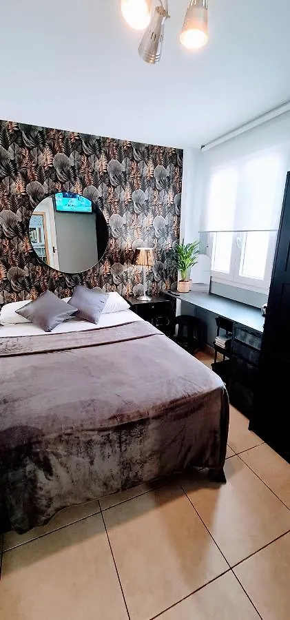 Beautiful Bedroom With Private Bathroom Marbella