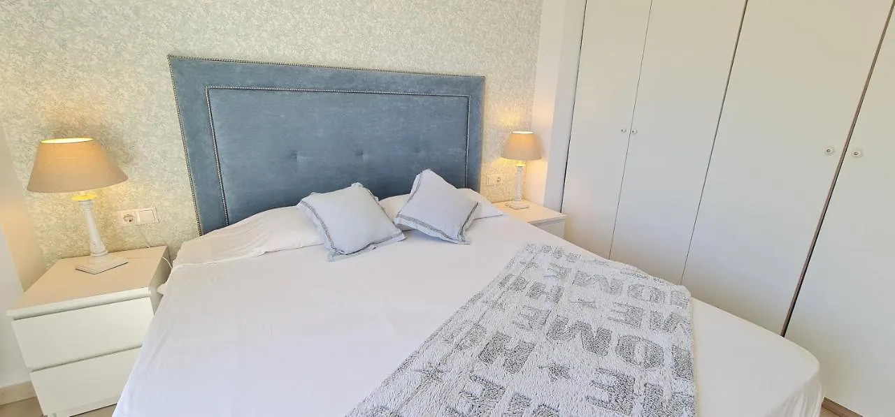 Privatunterkunft Beautiful Bedroom With Private Bathroom Marbella